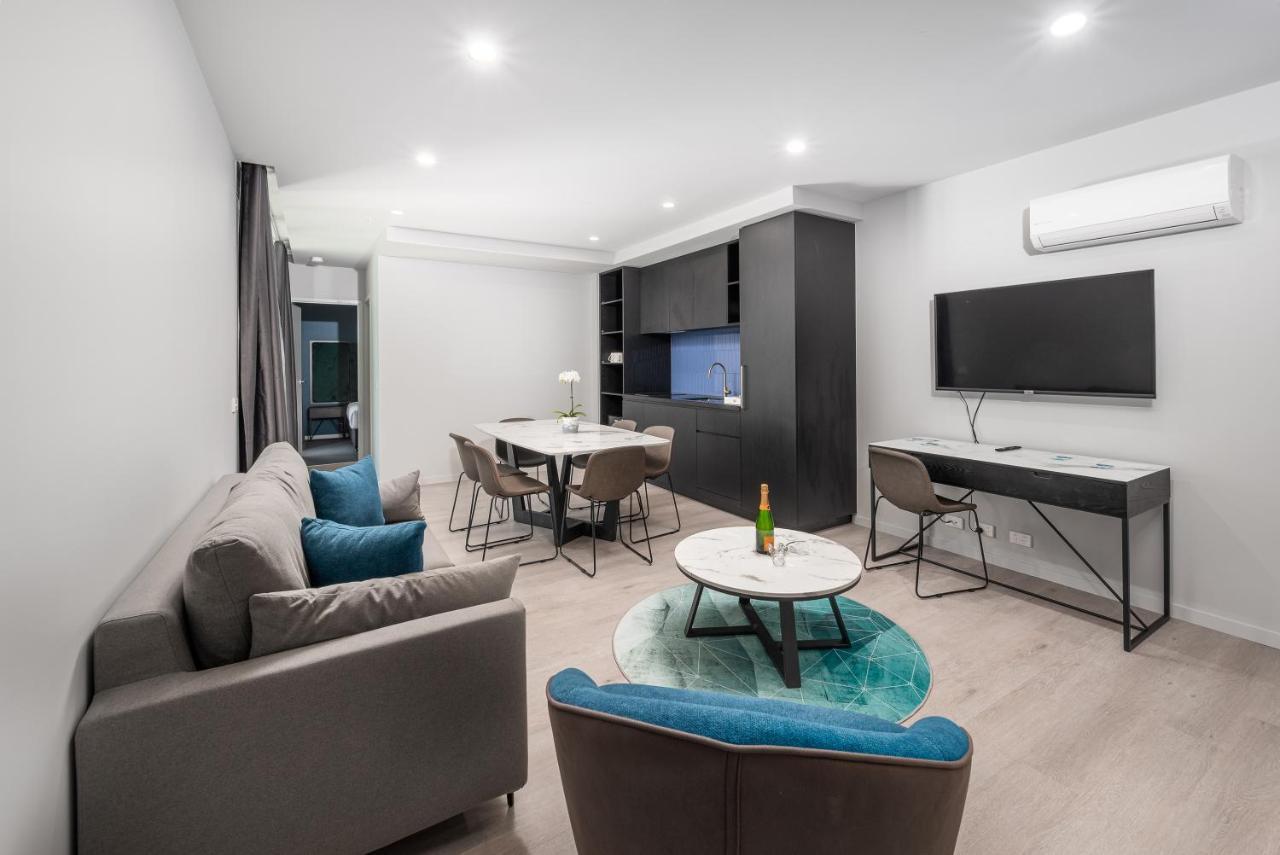 Oros Hotel And Apartments Oakleigh Esterno foto